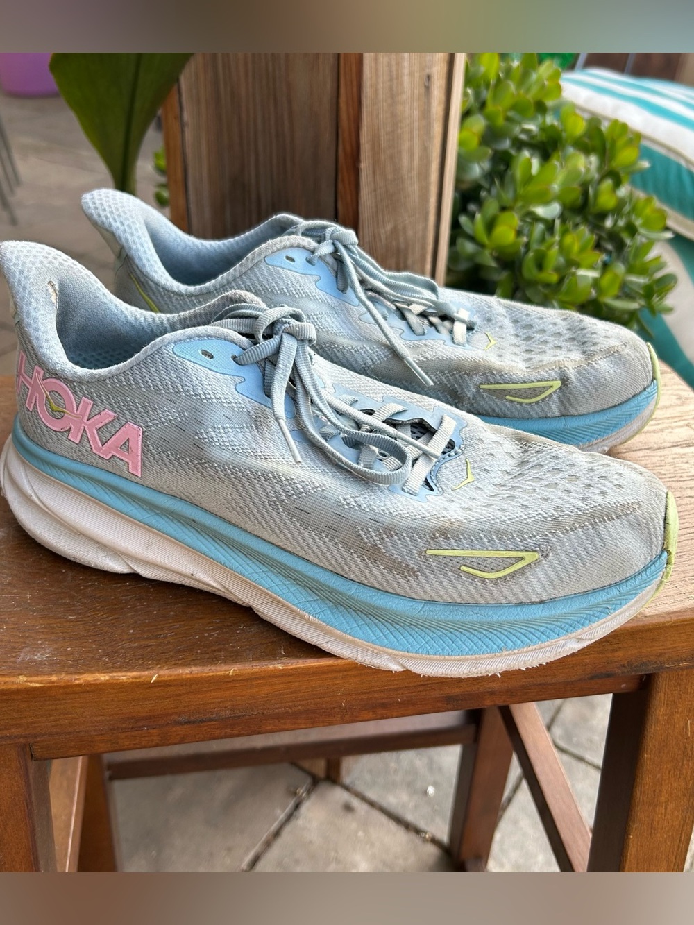 HOKA One One Clifton Blue Size 9 Women’s WIDE Shoes